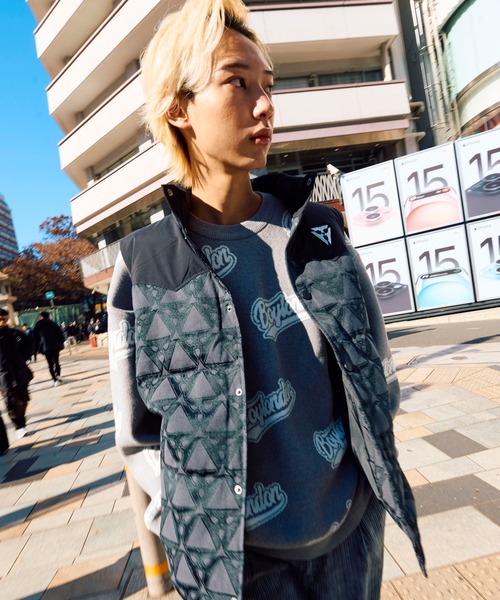 BOY LONDON(ボーイロンドン)の「【BOY LONDON】BOY LOGO JACQUARD KNIT PULLOVER(ニット/セーター・メンズ・グレー・X-LARGE/LARGE/MEDIUM)」の2枚目の写真