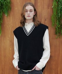 BLOND9（ブロンドナイン）の「Vネックツーラインニットベスト_ブラック（ベスト）」