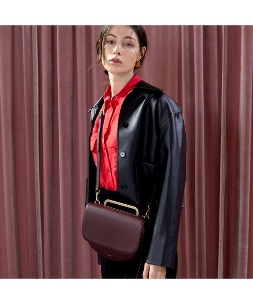 ANODDS（アンオズ）の「GRAP Shoulder Bag 3 Color（ショルダーバッグ・レディース・ブラック/サンドベージュ/バーガンディー・FREE）」の3枚目の写真
