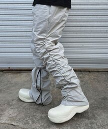 CLACO（クラコ）の「Nylon shirring side zipper pants (cream)（その他パンツ）」
