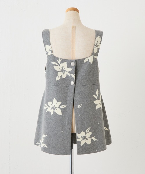 COLLAGE GALLARDAGALANTE（コラージュガリャルダガランテ）の「フラワーJQニットキャミ（キャミソール・レディース・グレー/アイボリー・FREE）」の13枚目の写真