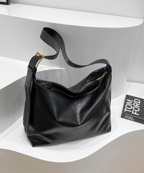 SHEPP(シープ)の「ベルト フェイクレザーショルダーバッグ(ショルダーバッグ・レディース・ブラック/ブラウン・F)」の17枚目の写真