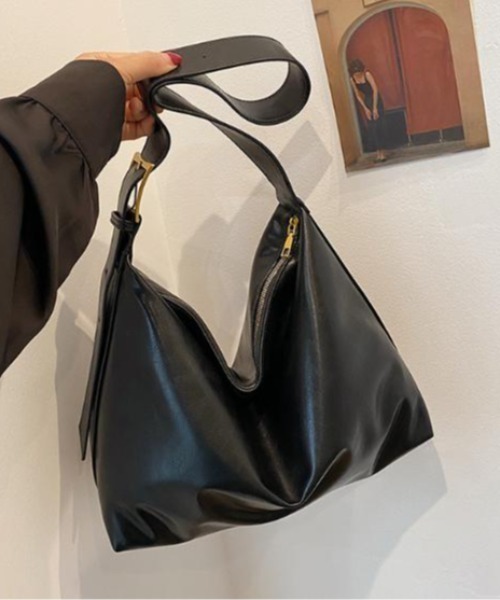 SHEPP(シープ)の「ベルト フェイクレザーショルダーバッグ(ショルダーバッグ・レディース・ブラック/ブラウン・F)」の19枚目の写真