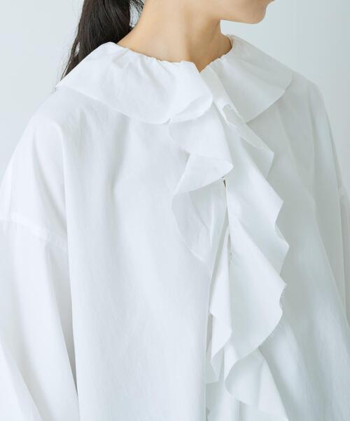 かぐれ（カグレ）の「コットンフリルカラーシャツ（シャツ/ブラウス・レディース・オフホワイト/チャコールグレー・FREE）」の9枚目の写真