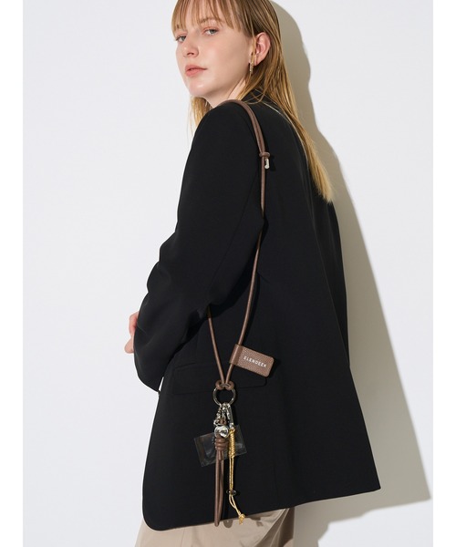 ELENDEEK（エレンディーク）の「MULTI SMARTPHONE LEATHER SHOULDER（スマホケース/カバー・レディース・シルバー/ブラウン/ブラック/オレンジ/ミント・FREE）」の2枚目の写真