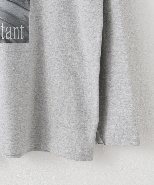 IENA(イエナ)の「IENA×Shimazaki Masahiro Photo Long T Tシャツ(Tシャツ/カットソー・レディース・ホワイト系その他/ホワイト/グレー・FREE)」の11枚目の写真