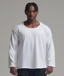 PHERMENON（フェルメノン）の「マッスルフィット Uネック ロングスリーブ - ホワイト（Tシャツ/カットソー）」