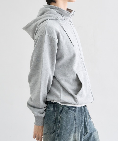 EPNK（イーピーエヌケー）の「Standneck-Zip Hoodie / スタンドネックジップフーディ（パーカー・メンズ・杢グレー/ブラック・SMALL/MEDIUM/LARGE）」の6枚目の写真