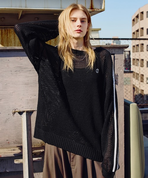 ROCHEM（ローシェン）の「ワンポイントロゴ刺繍サイドラインメッシュニットプルオーバー（ニット/セーター・メンズ・ワイン/チャコール/ブラック/ネイビー・L/M/S/XS）」の6枚目の写真