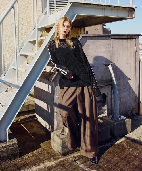 ROCHEM（ローシェン）の「ワンポイントロゴ刺繍サイドラインメッシュニットプルオーバー（ニット/セーター・メンズ・ワイン/チャコール/ブラック/ネイビー・L/M/S/XS）」の10枚目の写真