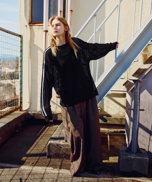 ROCHEM（ローシェン）の「ワンポイントロゴ刺繍サイドラインメッシュニットプルオーバー（ニット/セーター・メンズ・ワイン/チャコール/ブラック/ネイビー・L/M/S/XS）」の11枚目の写真