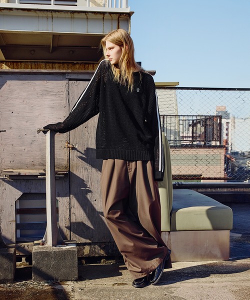 ROCHEM（ローシェン）の「ワンポイントロゴ刺繍サイドラインメッシュニットプルオーバー（ニット/セーター・メンズ・ワイン/チャコール/ブラック/ネイビー・L/M/S/XS）」の12枚目の写真