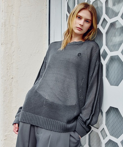 ROCHEM（ローシェン）の「ワンポイントロゴ刺繍サイドラインメッシュニットプルオーバー（ニット/セーター・メンズ・ワイン/チャコール/ブラック/ネイビー・L/M/S/XS）」の13枚目の写真