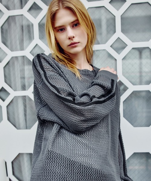 ROCHEM（ローシェン）の「ワンポイントロゴ刺繍サイドラインメッシュニットプルオーバー（ニット/セーター・メンズ・ワイン/チャコール/ブラック/ネイビー・L/M/S/XS）」の14枚目の写真