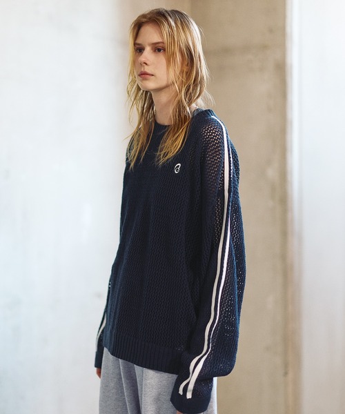 ROCHEM（ローシェン）の「ワンポイントロゴ刺繍サイドラインメッシュニットプルオーバー（ニット/セーター・メンズ・ワイン/チャコール/ブラック/ネイビー・L/M/S/XS）」の21枚目の写真