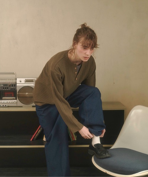 Zooodle（ズードル）の「Henry neck layered tops - ヘンリーネックレイヤードトップス -（Tシャツ/カットソー・メンズ・バーガンディー/カーキ・MEDIUM/LARGE）」の15枚目の写真