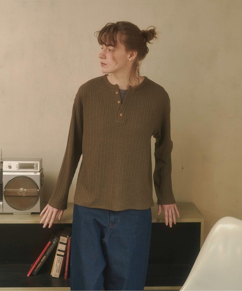 Zooodle（ズードル）の「Henry neck layered tops - ヘンリーネックレイヤードトップス -（Tシャツ/カットソー・メンズ・バーガンディー/カーキ・MEDIUM/LARGE）」の7枚目の写真