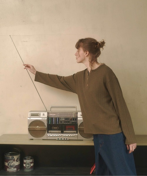 Zooodle（ズードル）の「Henry neck layered tops - ヘンリーネックレイヤードトップス -（Tシャツ/カットソー・メンズ・バーガンディー/カーキ・MEDIUM/LARGE）」の11枚目の写真