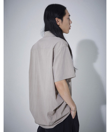 CORD（コード）の「バックプリーツフォールディングシャツ_BG（シャツ/ブラウス）」