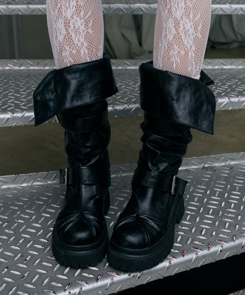 DTYYPE（ドタイプ）の「リンクルダブルバックルプラットフォームブーツ（ブーツ・レディース・ブラック/ブラウン・X-LARGE/LARGE/MEDIUM/SMALL）」の10枚目の写真