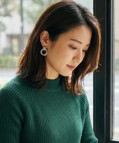 STYLE DELI(スタイルデリ)の「【DELI by】重なりリングピアス(ピアス(両耳用)・レディース・シルバー・FREE)」の2枚目の写真
