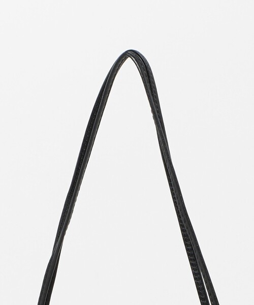NOTHING WRITTEN（ナッシングリトゥン）の「＜NOTHING WRITTEN＞ Strap Large Bag（ショルダーバッグ・レディース・ブラック・FREE）」の8枚目の写真