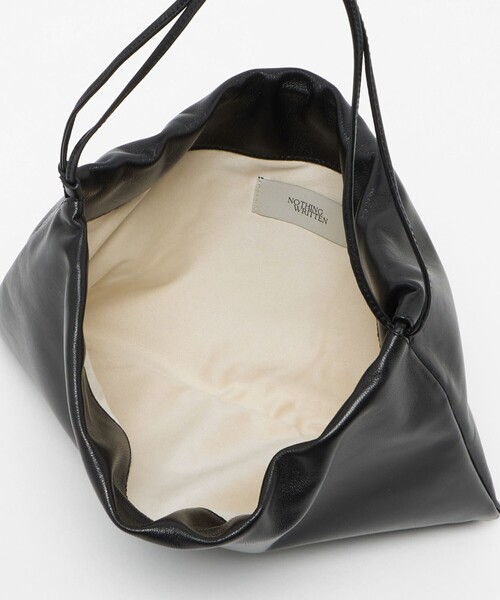 NOTHING WRITTEN（ナッシングリトゥン）の「＜NOTHING WRITTEN＞ Strap Large Bag（ショルダーバッグ・レディース・ブラック・FREE）」の10枚目の写真