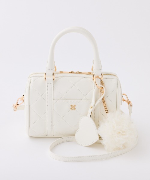 one after another NICE CLAUP(ワンアフターアナザーナイスクラップ)の「ハート&チャーム付き2WAYミニボストンバッグ(ボストンバッグ・レディース・ブラック/イエロー/ホワイト・FREE)」の2枚目の写真