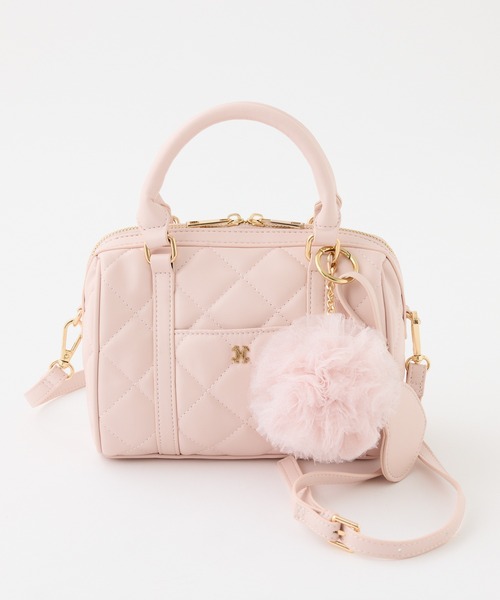 one after another NICE CLAUP（ワンアフターアナザーナイスクラップ）の「ハート＆チャーム付き2WAYミニボストンバッグ（ボストンバッグ・レディース・ブラック/イエロー/ホワイト/ピンク・FREE）」の4枚目の写真