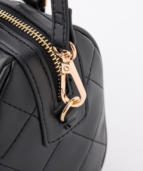 one after another NICE CLAUP(ワンアフターアナザーナイスクラップ)の「ハート&チャーム付き2WAYミニボストンバッグ(ボストンバッグ・レディース・ブラック/イエロー/ホワイト・FREE)」の6枚目の写真