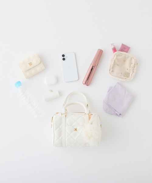 one after another NICE CLAUP(ワンアフターアナザーナイスクラップ)の「ハート&チャーム付き2WAYミニボストンバッグ(ボストンバッグ・レディース・ブラック/イエロー/ホワイト・FREE)」の22枚目の写真