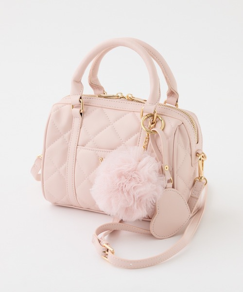 one after another NICE CLAUP（ワンアフターアナザーナイスクラップ）の「ハート＆チャーム付き2WAYミニボストンバッグ（ボストンバッグ・レディース・ブラック/イエロー/ホワイト/ピンク・FREE）」の5枚目の写真