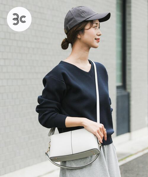 URBAN RESEARCH DOORS（アーバンリサーチドアーズ）の「『仁村紗和さん着用』『UR TECH Renew Knit』Vネックプルオーバー（ニット/セーター・レディース・ネイビー/ラベンダー/オフホワイト・FREE）」の3枚目の写真