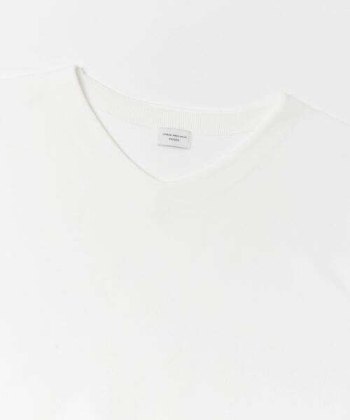 URBAN RESEARCH DOORS（アーバンリサーチドアーズ）の「『仁村紗和さん着用』『UR TECH Renew Knit』Vネックプルオーバー（ニット/セーター・レディース・ネイビー/ラベンダー/オフホワイト・FREE）」の6枚目の写真