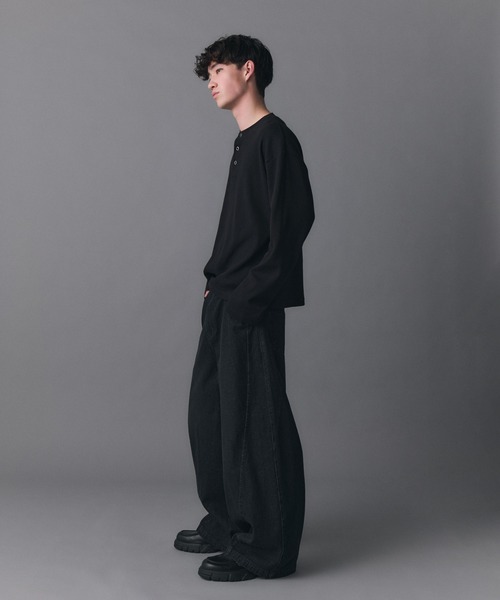 Confirm(コンファーム)の「Henley Neck Waffle Long Sleeve Tee / ヘンリーネック ワッフル ロングスリーブTシャツ メンズ レディース ユニセックス(Tシャツ/カットソー・メンズ・ブラック/チャコールグレー/ブルー/ホワイト・S/M/L)」の6枚目の写真