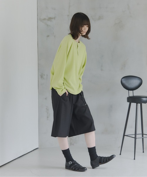 Confirm(コンファーム)の「Henley Neck Waffle Long Sleeve Tee / ヘンリーネック ワッフル ロングスリーブTシャツ メンズ レディース ユニセックス(Tシャツ/カットソー・メンズ・ブラック/チャコールグレー/ブルー/ホワイト/ライム・S/M/L)」の8枚目の写真
