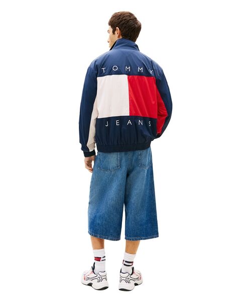 tommy jeans(トミー ジーンズ)の「ヘリテージフラッグロゴジャケット(テーラードジャケット・メンズ・マルチ/グリーン・LARGE/X-LARGE/MEDIUM/SMALL)」の6枚目の写真