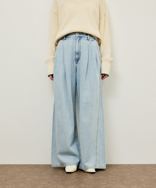 ADAM ET ROPE'(アダムエロペ)の「イージータックワイドデニム(デニムパンツ・レディース・サックスブルー/ネイビー・38/36)」の6枚目の写真