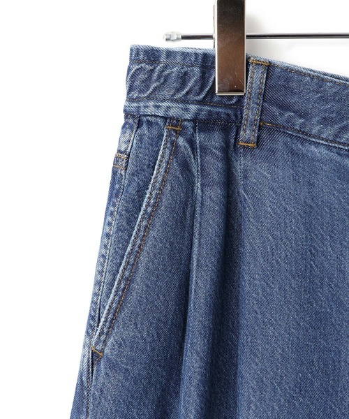 ADAM ET ROPE'(アダムエロペ)の「イージータックワイドデニム(デニムパンツ・レディース・サックスブルー/ネイビー・38/36)」の15枚目の写真