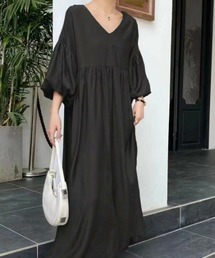 ボリュウーム袖Vネックロングワンピース