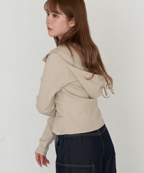 RAY CASSIN（レイカズン）の「フードヘンリーロンT（Tシャツ/カットソー・レディース・グレー/グレイッシュベージュ/ブラック/アイボリー・FREE）」の12枚目の写真