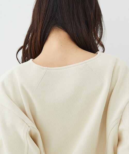 UNITED TOKYO（ユナイテッドトウキョウ）の「【新作】タックフォルムスリーブカットプルオーバー｜ウォッシャブル/レイヤード/春服（スウェット・レディース・グリーン/レッド/アイボリー/グレー・FREE）」の6枚目の写真