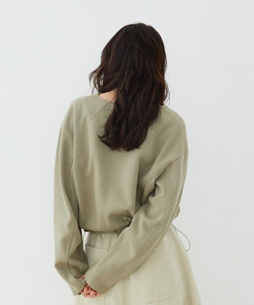 UNITED TOKYO（ユナイテッドトウキョウ）の「【新作】タックフォルムスリーブカットプルオーバー｜ウォッシャブル/レイヤード/春服（スウェット・レディース・グリーン/レッド/アイボリー/グレー・FREE）」の11枚目の写真