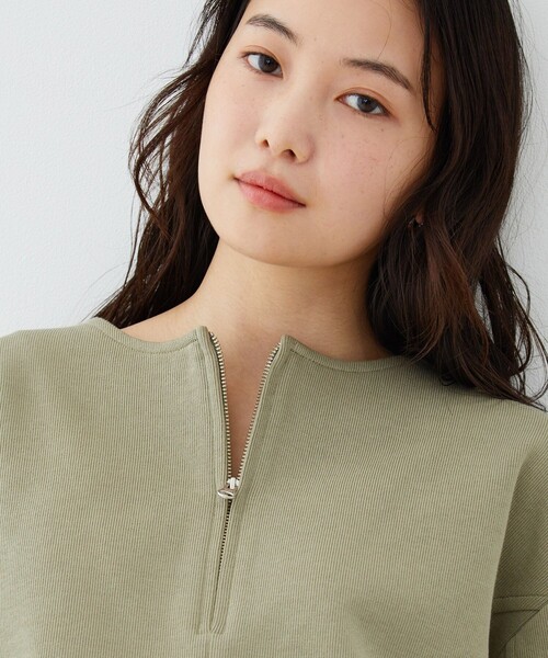 UNITED TOKYO（ユナイテッドトウキョウ）の「【新作】タックフォルムスリーブカットプルオーバー｜ウォッシャブル/レイヤード/春服（スウェット・レディース・グリーン/レッド/アイボリー/グレー・FREE）」の14枚目の写真