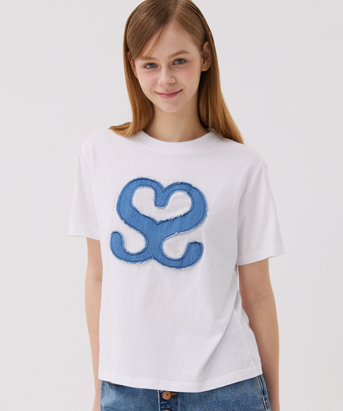 AWESOME STUDIO(オーサムスタジオ)の「ニューシンボルデニムパッチ半袖Tシャツホワイト(Tシャツ/カットソー・レディース・ホワイト・FREE)」の2枚目の写真