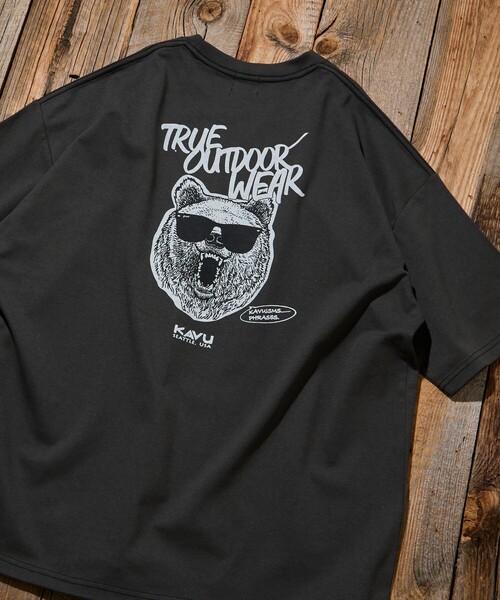 FREAK'S STORE(フリークスストア)の「限定展開 KAVU×FREAK'S STORE カブー 別注 ビッグシルエット バックプリント Tシャツ BEAR(Tシャツ/カットソー・メンズ・ホワイト/スミクロ/アッシュグレー/グレイッシュベージュ・LARGE/MEDIUM/SMALL)」の16枚目の写真