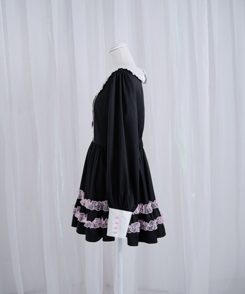 Magia Charm（マギアチャーム）の「リボンフリルサテンワンピース（ワンピース・レディース・ブラック・F）」の8枚目の写真