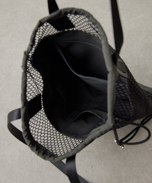 COLLAGE GALLARDAGALANTE（コラージュガリャルダガランテ）の「PAPILLONNER/メッシュ2WAYトートバッグ（トートバッグ・レディース・ブラック/ベージュ・FREE）」の4枚目の写真