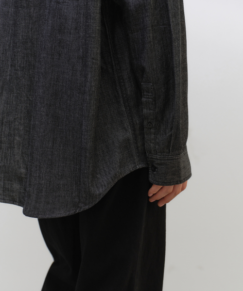 MUSINSA STANDARD（ムシンサスタンダード）の「オーバーサイズデニムシャツ [ローブラック]（シャツ/ブラウス・メンズ・その他・SMALL/MEDIUM/LARGE/X-LARGE/2XL）」の6枚目の写真
