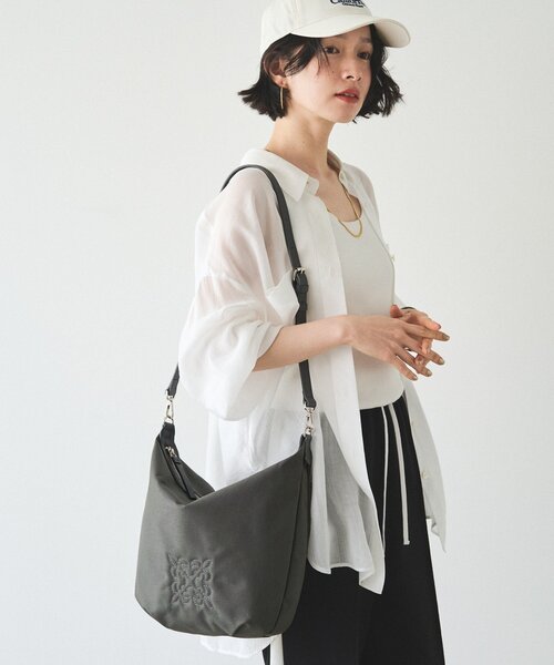russet(ラシット)の「【撥水】コーデュラナイロン2WAYショルダーバッグ(ショルダーバッグ・レディース・グレー系その他/ダークブラウン/グレー・FREE)」の22枚目の写真